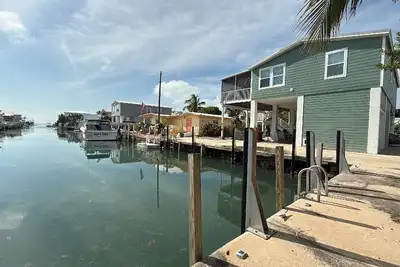 Image de Fisherman`s Retreat 3 Bedroom 2 Bath Marathon Home w/ Private Jacuzzi & Dock