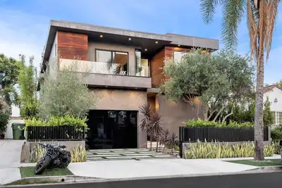 Image de Genesee Modern - Luxe Los Angeles Home | West Hollywood | Pool+Spa