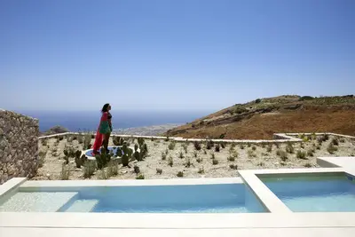 Santorini Sky - The Retreat