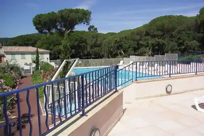 Image de Ste Maxime T2 Label 3* Clim Piscine Garage Jardin privatif