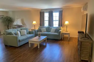 Image de Village - Central location