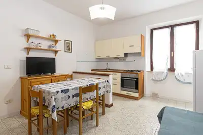 Image de Two-room apartment Laura, in Marina di Campo, in a strategic position: convenient to all services, p