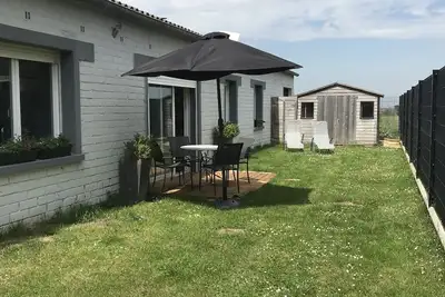 Image de Bel appartement rénové avec jardin, proche de Bergues
