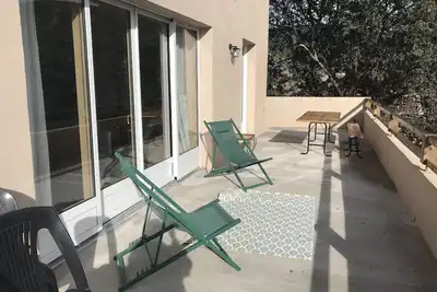 Rdc Maison Terrasse vue Montagne dans village Corse avec Sauna