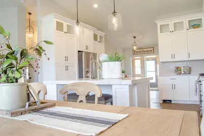 Image de Fully Remodeled Farmhouse Accessible to Brian Head Ski Resort