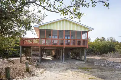 Image de Peace & Tranquility At Its Best! ! ! Beautiful Ocean Sounds & Wild Horses! !