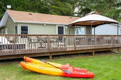 Image de Whitewater Lake Living - Large Deck - In The Heart of the Kettle Moraine