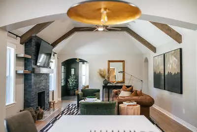 Image de Beautiful, Elegant, Unique, Modern! By Gathering Place, Discovery Lab, & Expo!