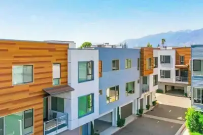 Image de Arcadia-Cozy Nice 4bed3. 5bath townhouse Can’t miss