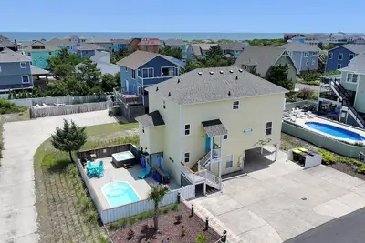 Image de Oceanside, Private Pool, Close to the beach! Os1f, La Maison de la Mer