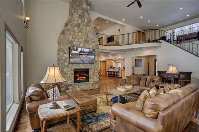 Image de Spacious Family Home on Priest Lake Golf Course