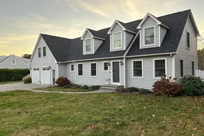 Image de Charming two year old 3Bd Rm 4 bath home. 6mi to Ridgevale Beach