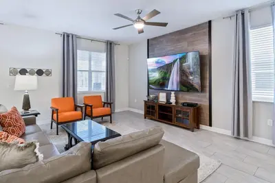 Image de Last Minute Disney! Private Pool, Hot Tub, Game Room & Themed Bedrooms. Book Now! #54399