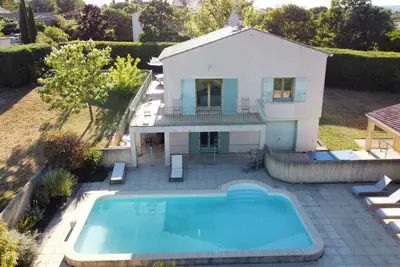 Image de Villa de Vacances 4ch/10p à Uzès Avec Piscine Privée et Jardin Clos