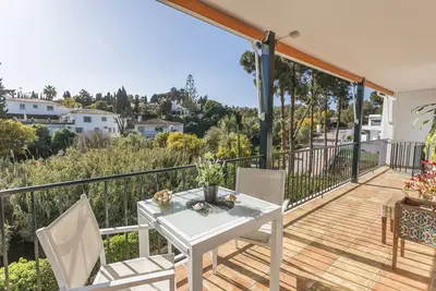 Paradise by the sea with beautiful sunny terrace, ideal for families