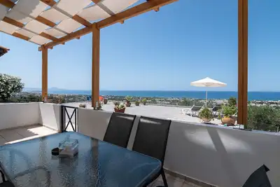 Image de Antonios apartment, Near amenities and Platanes