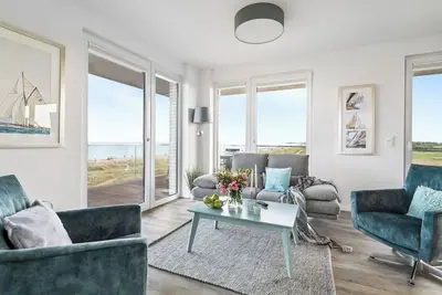 Image de \"BeachWaveFour\": Holiday apartment right on the beach with sauna, balcony & Baltic Sea view