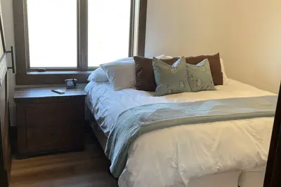 Image de Farmhouse condo on Historic Wyoming Hereford Ranch