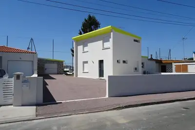 Image de Maison typique annees 50 totalement réhabilitée a 500m de la plage