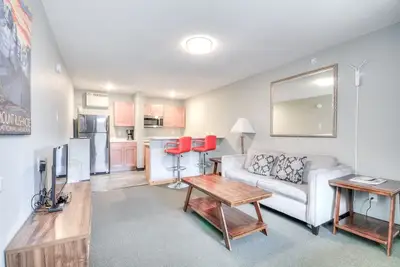 Image de Suite 209 - 1br Apartment  | 1 Bed, 1 Bath