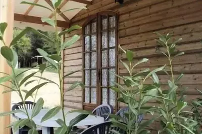 Image de Chalet Holz 31m2 Rocamadour 3 Rooms - 6 Places mit Sanitär Samstag 6 Personen