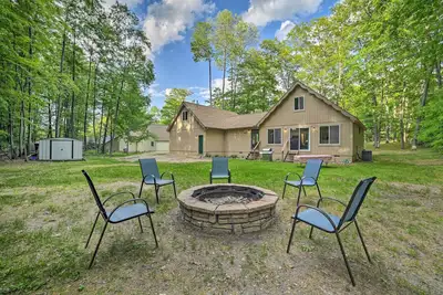 Image de Higgins Lake Getaway - Boating, Fish, Golf, Atv!