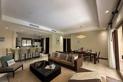 Image de Experience coastal living at Hermosa del Mar 2-2c