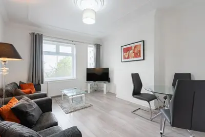 Image de Hilltown Apartment - 3 bedroom ground floor apartment with views over the River Tay