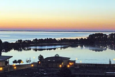 Image de Enjoy the fantastic view of the inland lake and the Baltic Sea, all the way to