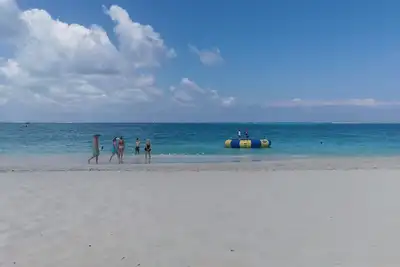 Image de Ocean Front 2 chambres condo pour 6 personnes - Family freindly