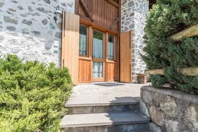 Image de Appartement de vacances 'Maso Noce 2' avec vue sur les montagnes, jardin et Wi-Fi.