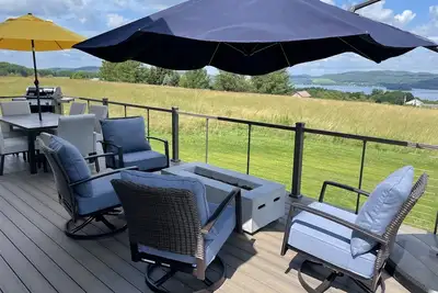 Image de Budnick's Lakeview Stunning long distance lake views of Canadarago Lake - 5 bdrm