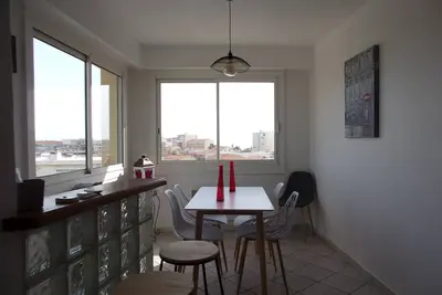 Image de Superbe appartement avec wifi-clim-parking gratuit