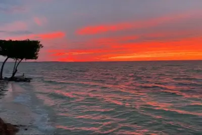 3 Br 2 Bath Islamorada home with Private Beach Access