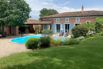 Image de Villa Tout Confort CLIMATISÉE, bordure du Golf de Pont Royal, Piscine PRIVÉE