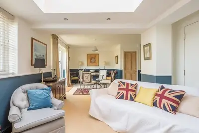 Image de Stunning 3 Bedroom Home with Terrace & Parking