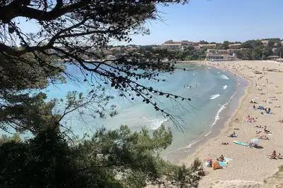 Image de Nouveau superbe appartement de 90 m2 en bord de mer sur la Côte Bleue