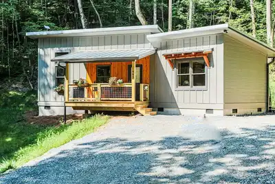 Image de Mountain Laurel Hideaway | Mountain Modern Dream Cabin | Bryson City - Cherokee