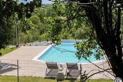 Image de Éco Gite  avec piscine :  \"Les Vallons\" 8 personnes