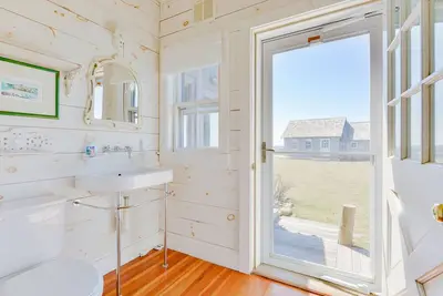 Image de Vues sur l'océan, couchers de soleil spectaculaires!