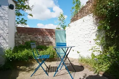 Image de 19th Century large holiday home near the sea, in Deal