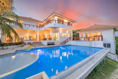 Image de Ocean View Villa + Private Pool and Lush Gardens