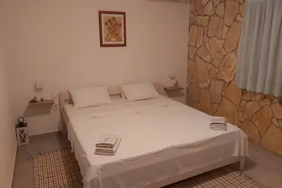 Image de Appartement d'une chambre prés de la plage Milna, Vis (A-8917-b)