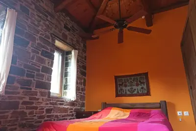 Image de Traditional Stone House-Ten Minutes from the Beach