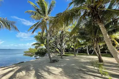 Image de Two Authentic Conch Houses with Private Beach on Fl Bay