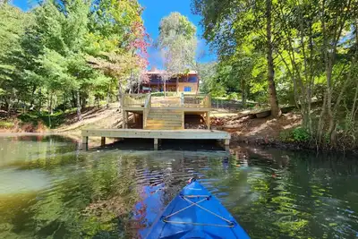 Image de Cabin in the Blue Ridge mountains on private lake!
