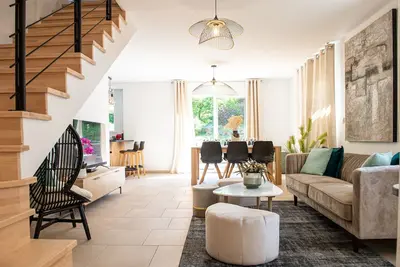 Image de A 15 mn d'Annecy belle villa 4 Ch jardin privé