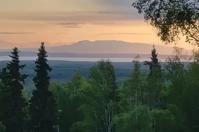 Image de Breathtaking Views, custom home, private and exclusive Eagle River neighborhood!