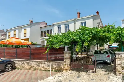 Image de Appartement en bord de mer à Pula avec.