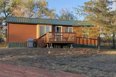 Image de Cozy Log Cabin on Edge of North Dakota Badlands